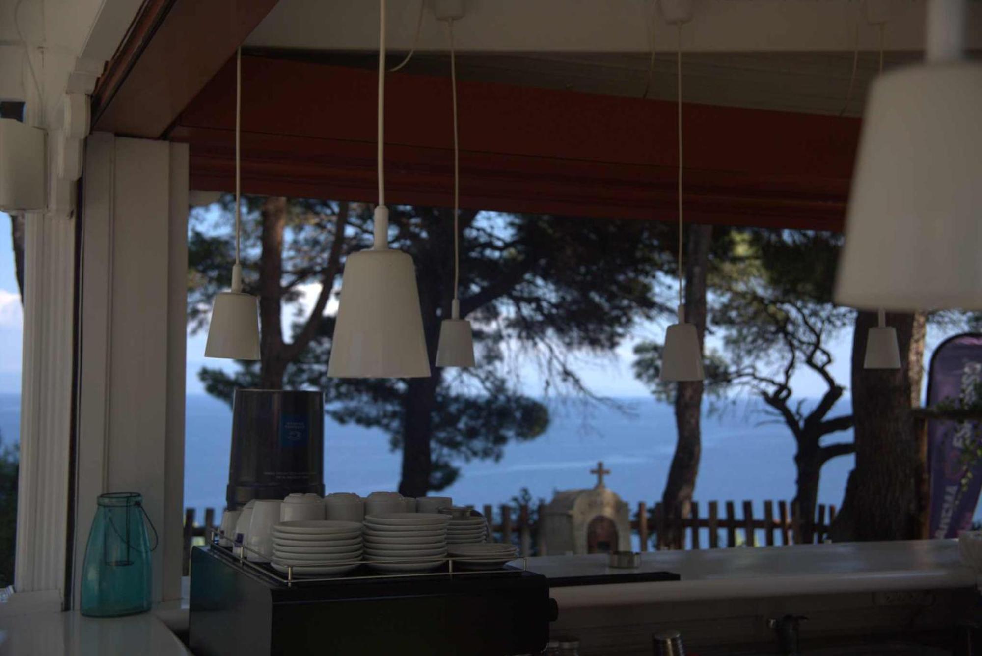 Evripidis Hotel アフィトス エクステリア 写真