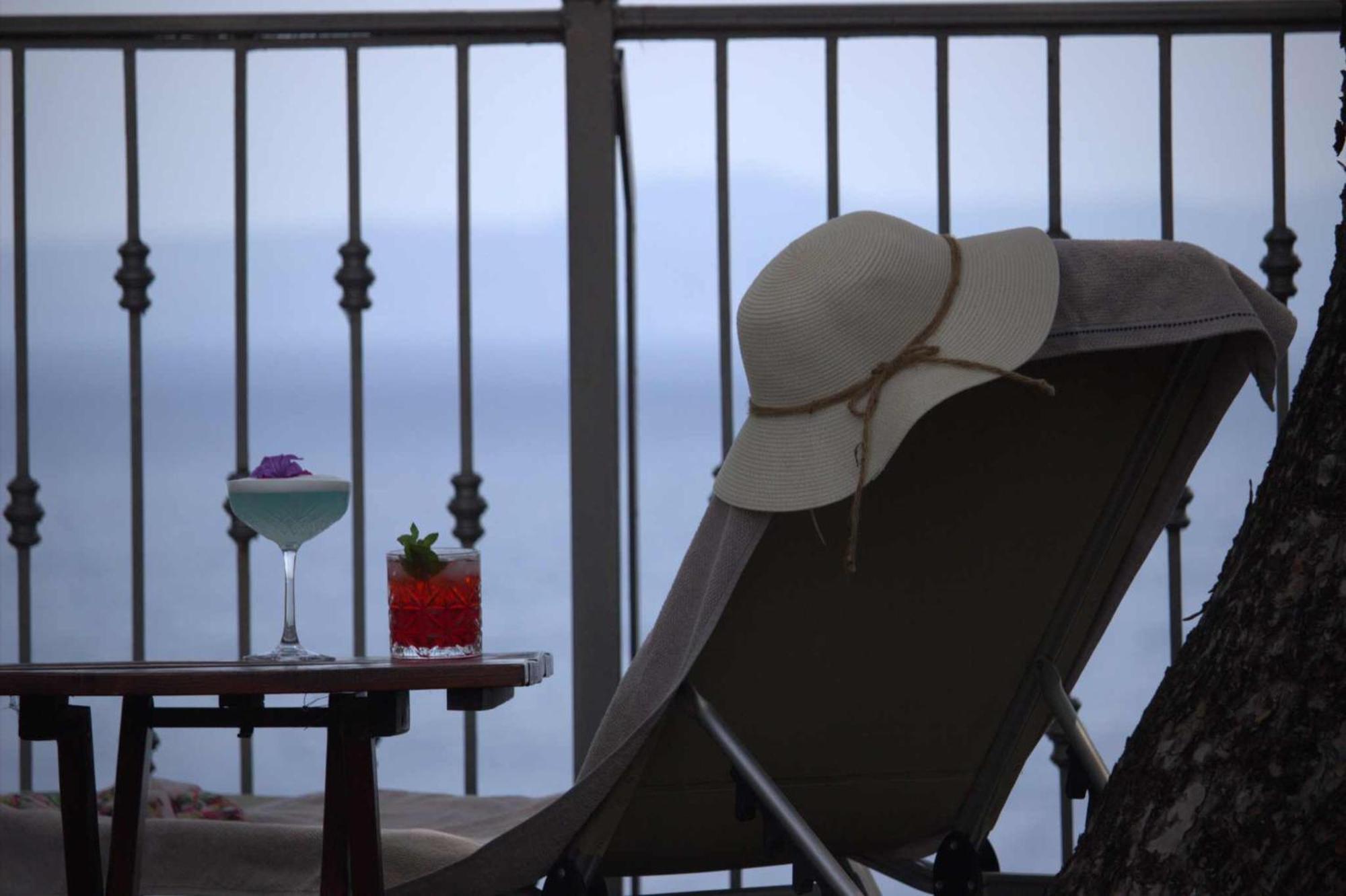Evripidis Hotel アフィトス エクステリア 写真
